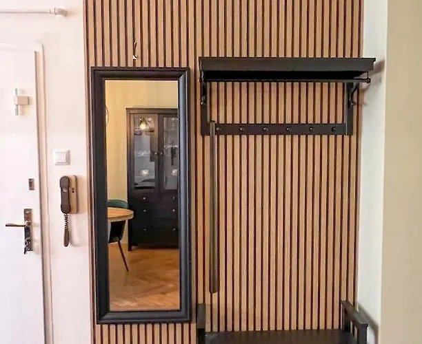 Apartmán 96m2 Of Comfort And Style: 4bd In Old Town *