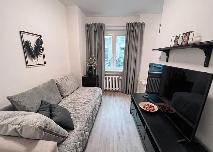 96m2 Of Comfort And Style: 4bd In Old Town *