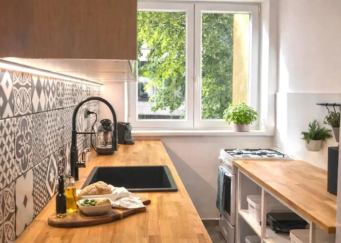 Lejlighed 96m2 Of Comfort And Style: 4bd In Old Town Bratislava