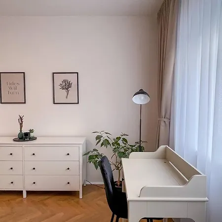 Apartment 96m2 Of Comfort And Style: 4bd In Old Town Bratislava