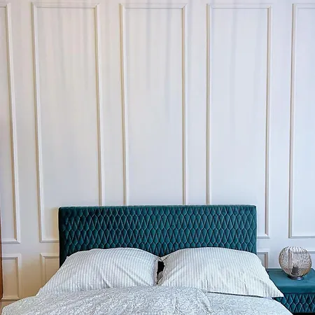 Apartment 96m2 Of Comfort And Style: 4bd In Old Town