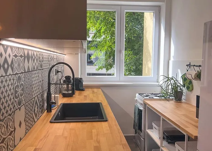 96m2 Of Comfort And Style: 4bd In Old Town Bratislava